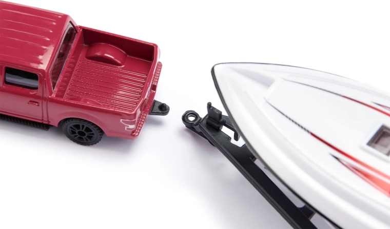 Funkční tažné zařízení a stabilní dvounápravový přívěs