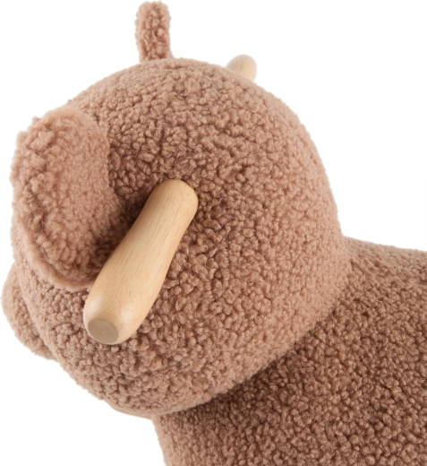 Hebký buklé povrch, který láká k pomazlení