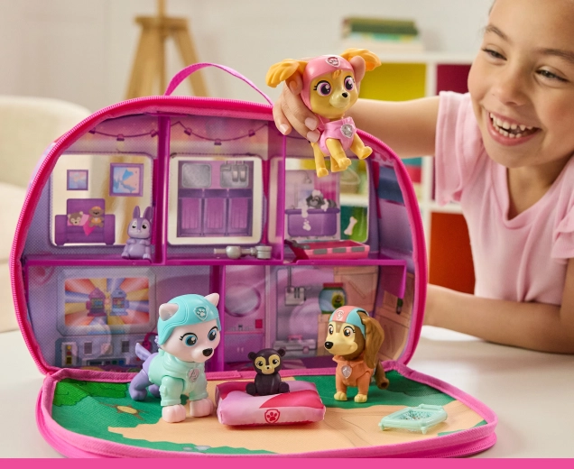 Figurky hrdinů s kývací hlavou