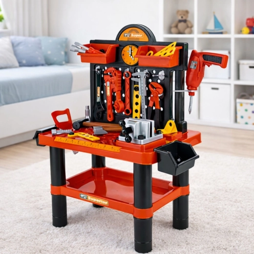 Realistická hra s bateriovou vrtačkou