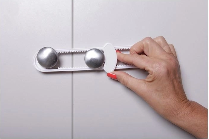 Univerzální použití na úchyty ve tvaru D