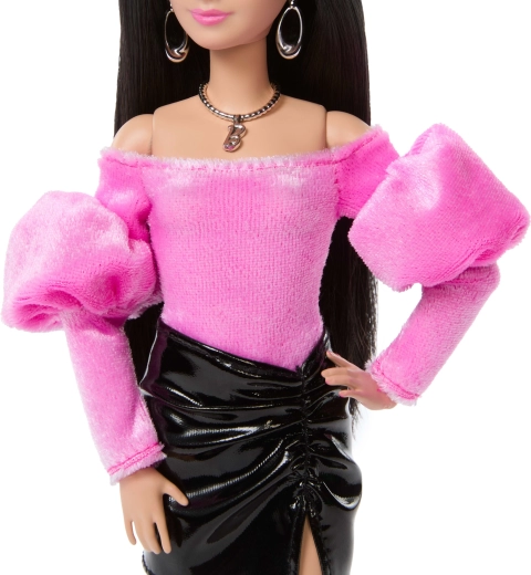 Luxusní růžovo-černý outfit