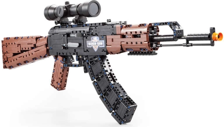 Pevná konstrukce pro hraní i vystavení