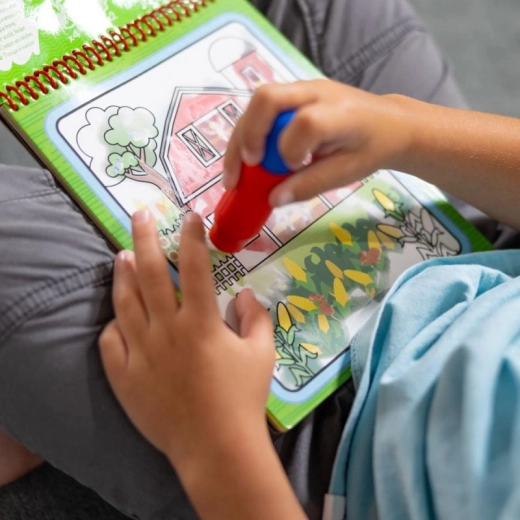 Pevné spirálové provedení a odolné stránky