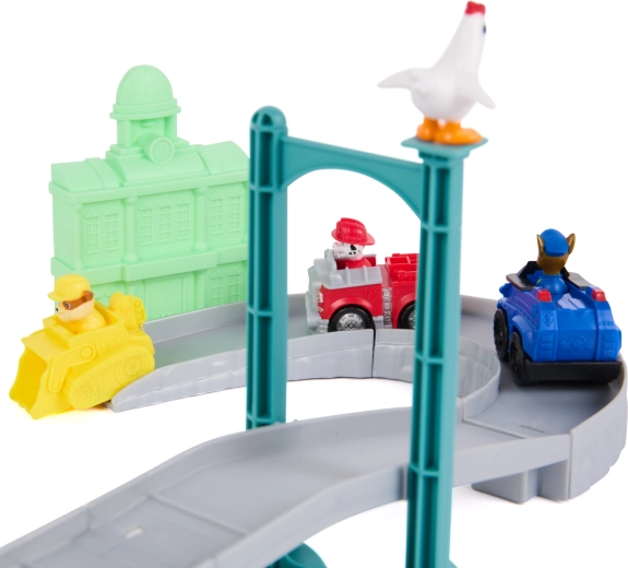 3 vozidla a figurka Chickaletty v balení