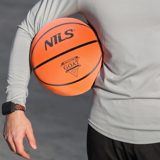 Oficiální velikost 7 pro dospělé