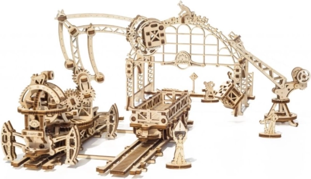 Ugears dřevěné mechanické puzzle Mechanical Town železniční překladiště