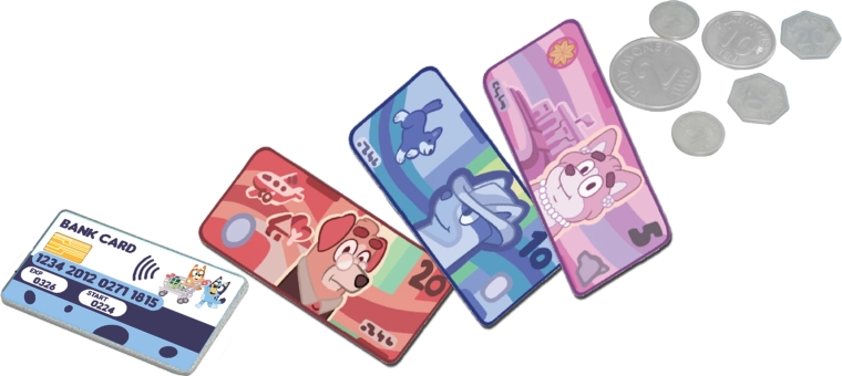 Peníze a platební karta v balení