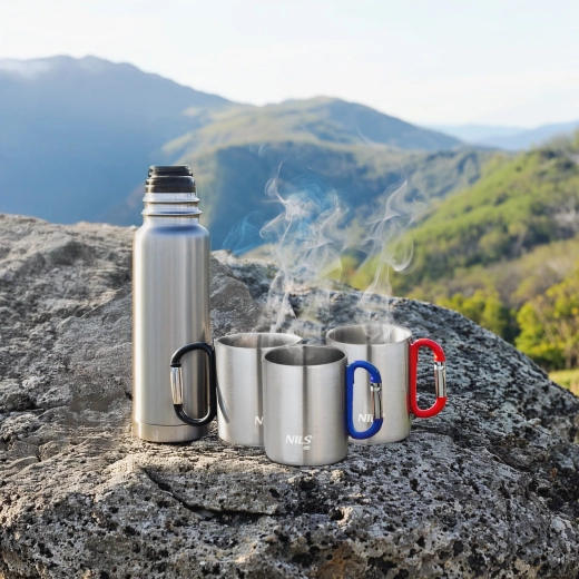 Dvojitá nerezová stěna pro lepší izolaci