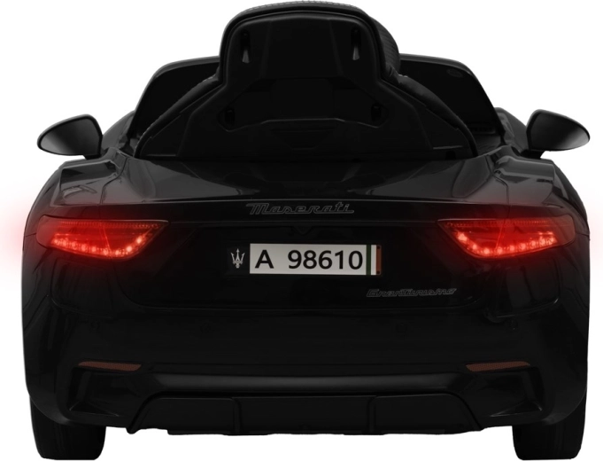 Licencovaný design MASERATI s realistickými detaily