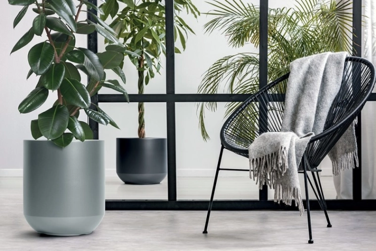 Moderní design a stabilní základna