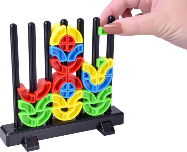 Barevné, odolné dílky pro malé ruce