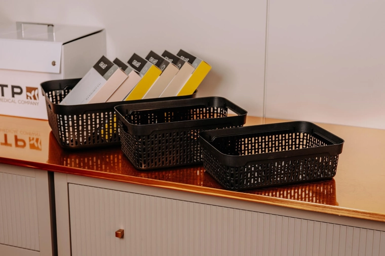 Lehký, omyvatelný a odolný plast