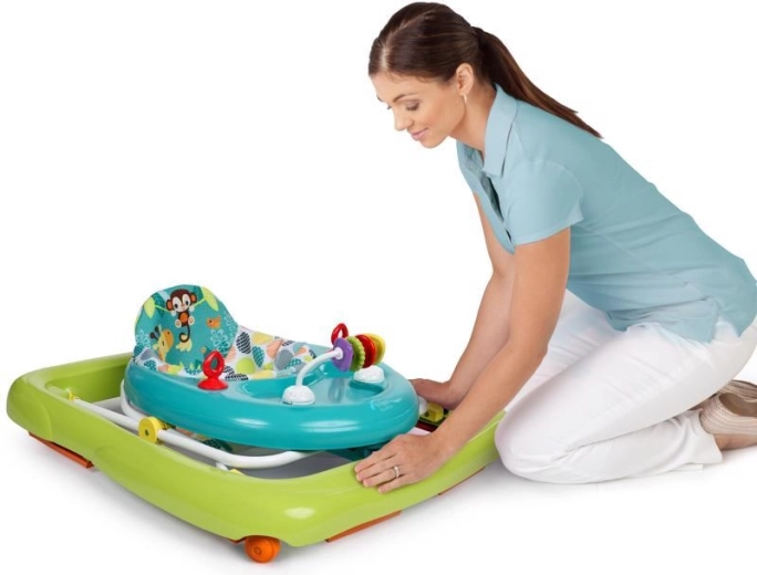 Roste s dítětem a snadno se skladuje