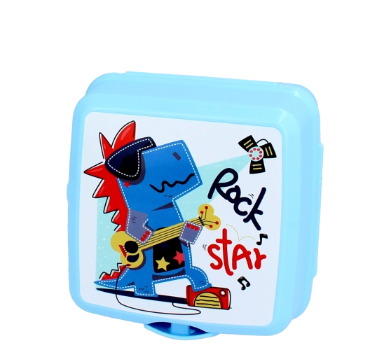 Prostorný box na svačinu