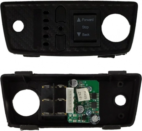 Hudební panel do auta na baterie