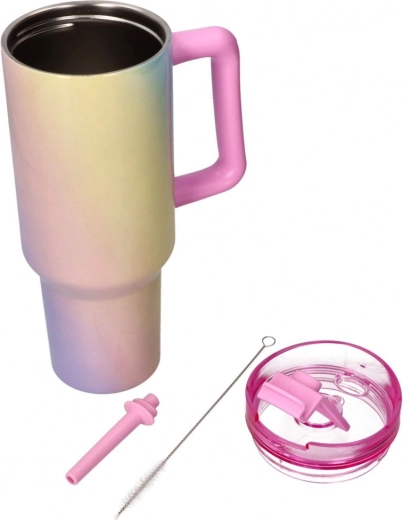 Pohodlné pití díky víčku a slámce