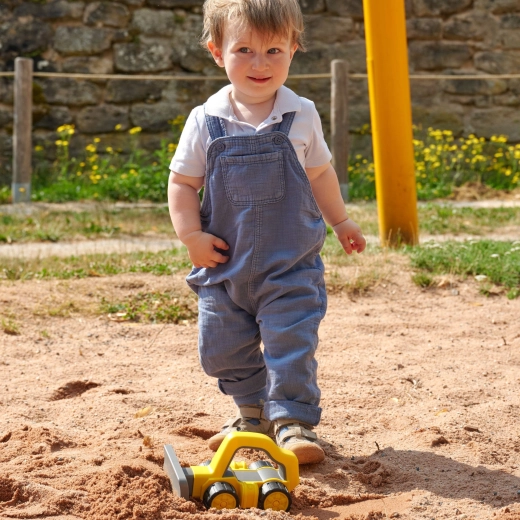 Skvělý do pískoviště i na zahradu