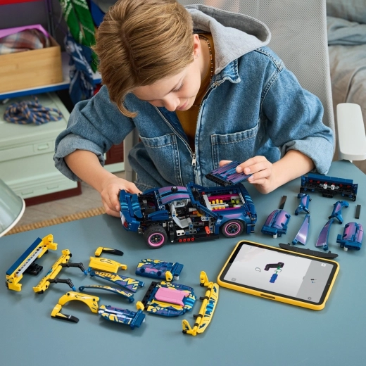 Stavění s aplikací LEGO Builder