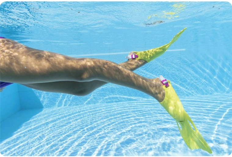 Rychlejší plavání s ploutvemi