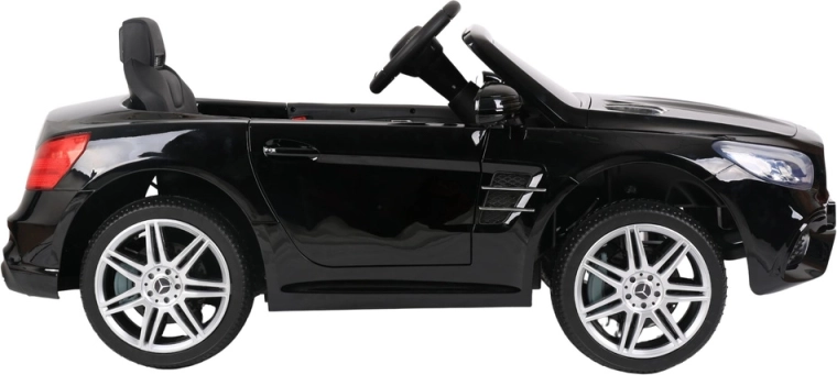 Atraktivní černé provedení