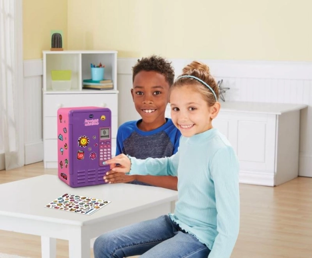 Interaktivní LCD displej s hrami