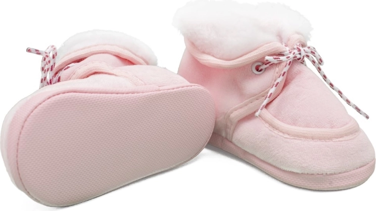 Protiskluzová textura a bezpečné šněrování