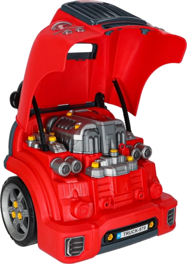 Otevírací kapota a rozebíratelný motor