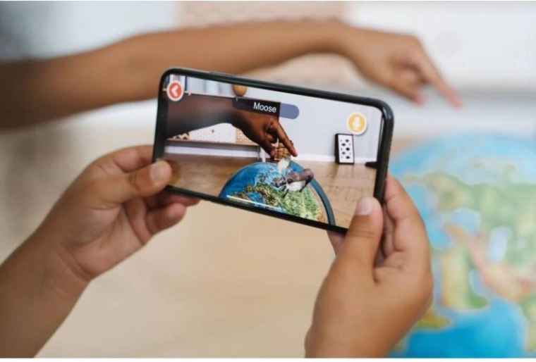 Rozšířená realita s aplikací IQ GLOBE