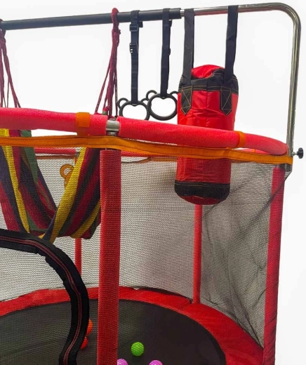Hamak, boxovací pytel a tréninkové úchyty