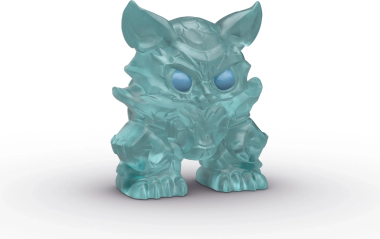 Průhledná mini figurka připravená do akce