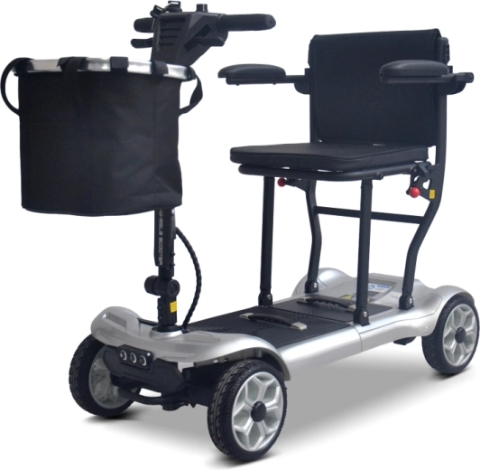 Stabilní čtyřkolová konstrukce a LED osvětlení