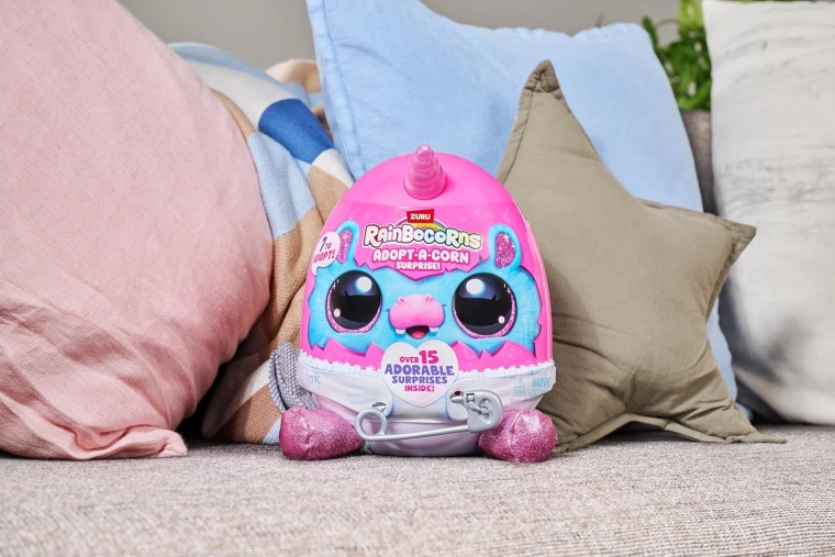 Více než 15 překvapení ve vajíčku