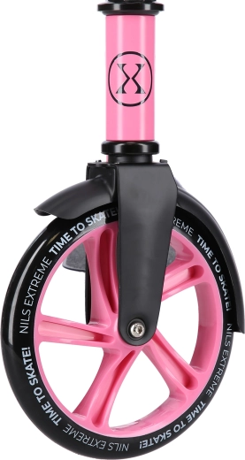 Rychlá a plynulá jízda díky kolům 200 mm a ABEC 7