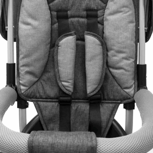 Bezpečná jízda s pásy, hrazdou a brzdami