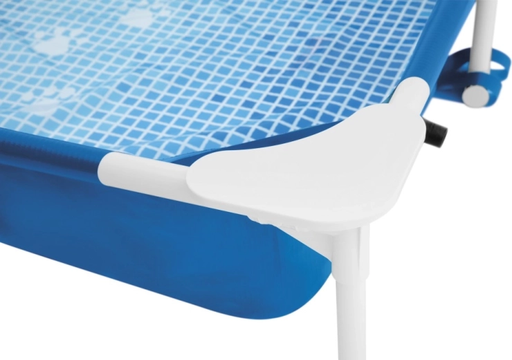 Čistá hladina se skimmerem