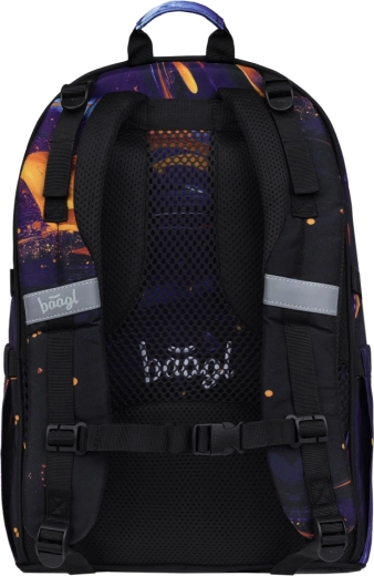 Lehký a ergonomický batoh s popruhy na skateboard