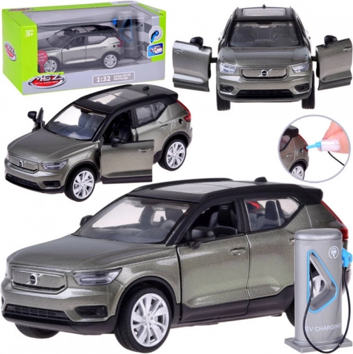 Kovový model elektrického crossoveru Volvo XC40 s funkcí světel a zvuků