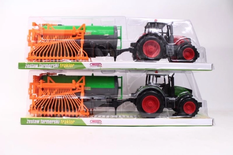 Traktor se zemědělským strojem