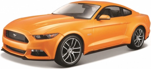 Sběratelský model Ford Mustang GT 2015 v oranžové barvě 1:24