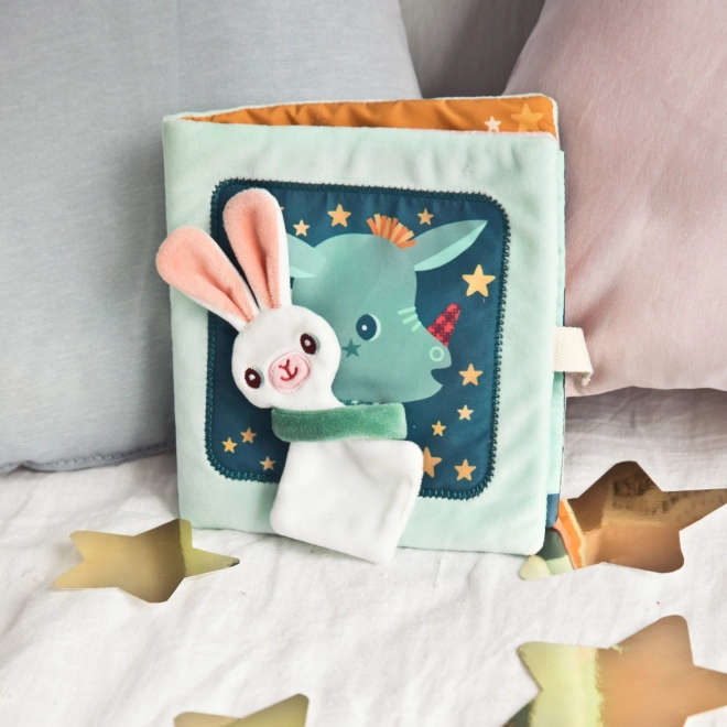 Textilní knížka s aktivitami Lilliputiens dráček Joe a jeho muchláček