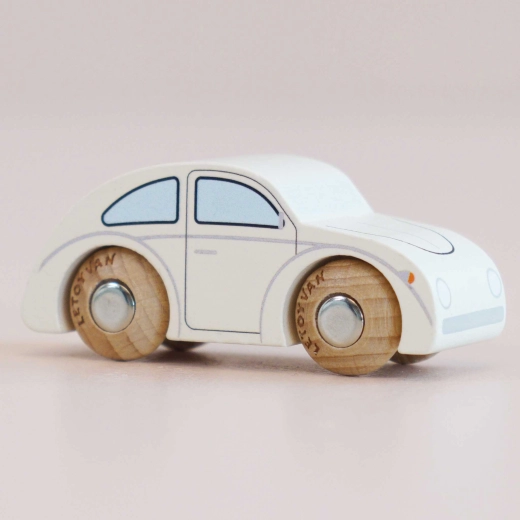 Dřevěné autíčko Betty Le Toy Van
