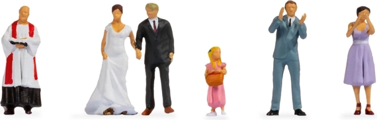 Noch sada figurek na svatbě