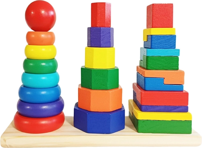 Dřevěné pyramidy – logická hra pro děti 3+