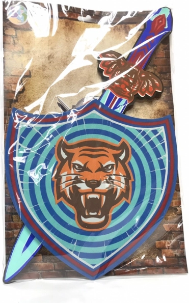 Pěnový meč a štít s motivem tygra