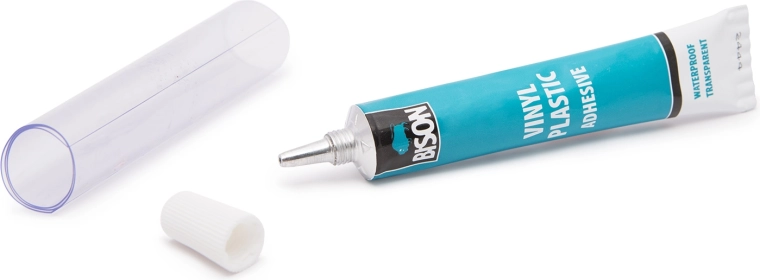 Průhledná voděodolná opravná sada na měkčené plasty a vinyl