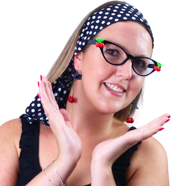 Retro sada s třešňovými brýlemi a doplňky