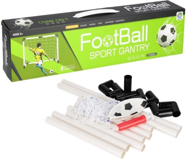 Dětská fotbalová branka se sítí, míčem a pumpičkou