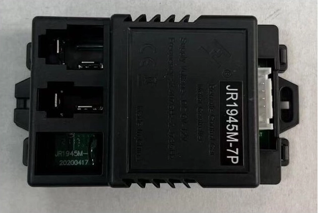 Elektrické dětské vozítko Mercedes-Benz GLC 63