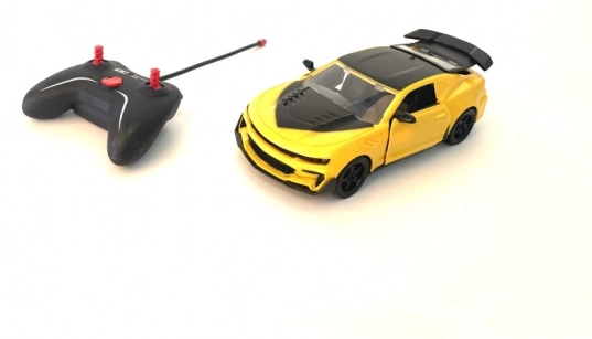 Sportovní RC auto červené